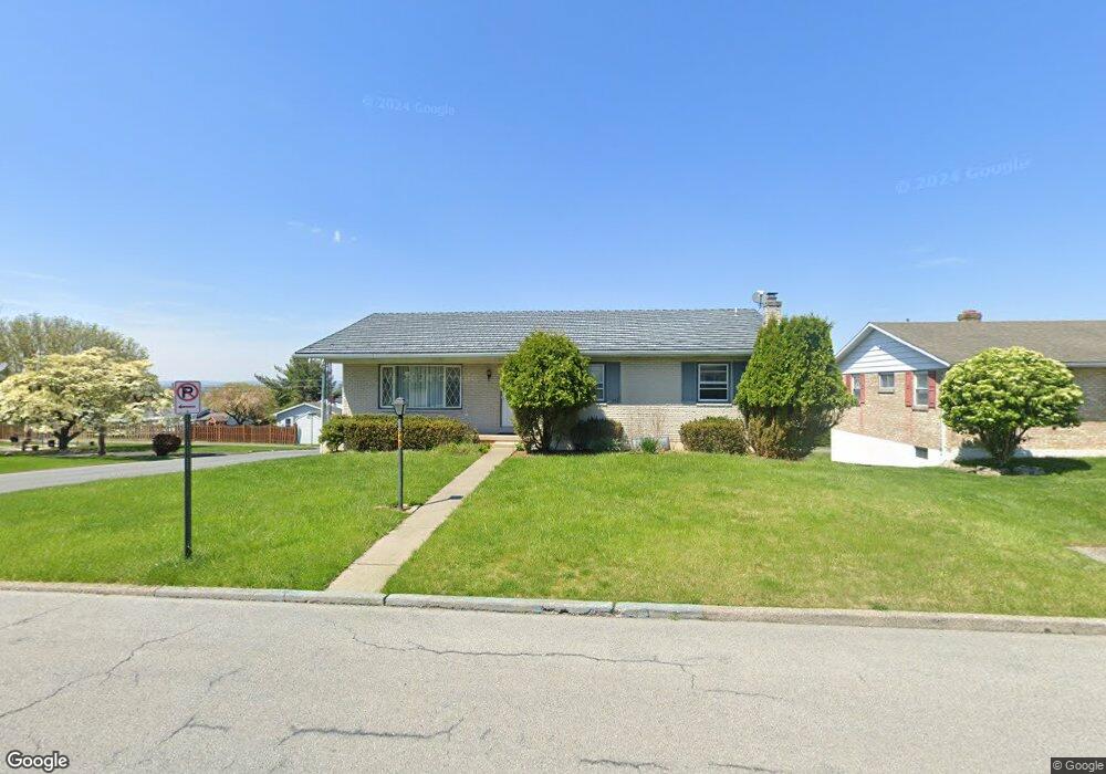 949 E Fairview St, Allentown, PA 18109 - photo 1