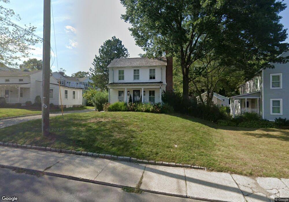 693A Post Rd unit A, Darien, CT 06820 - photo 1