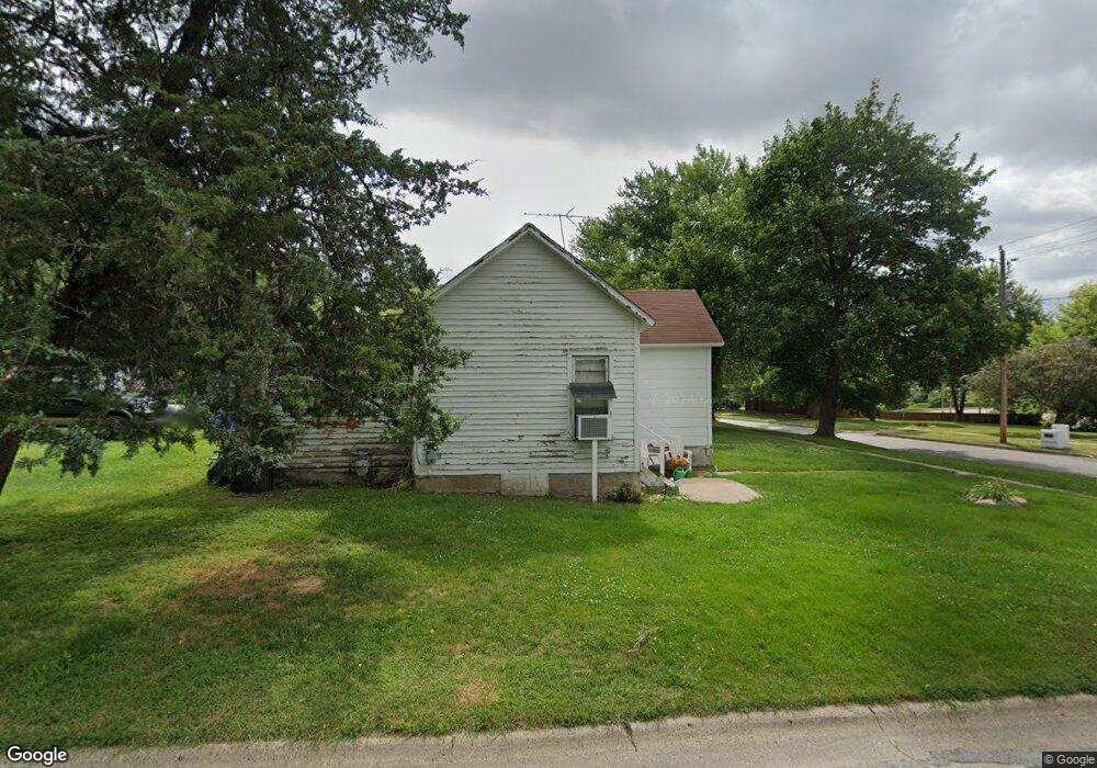 23 Davis Ave, Des Moines, IA 50315 - photo 1