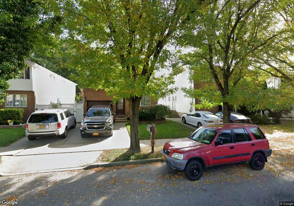 17 Spruce Ln unit 1, Staten Island, NY 10309 - photo 1