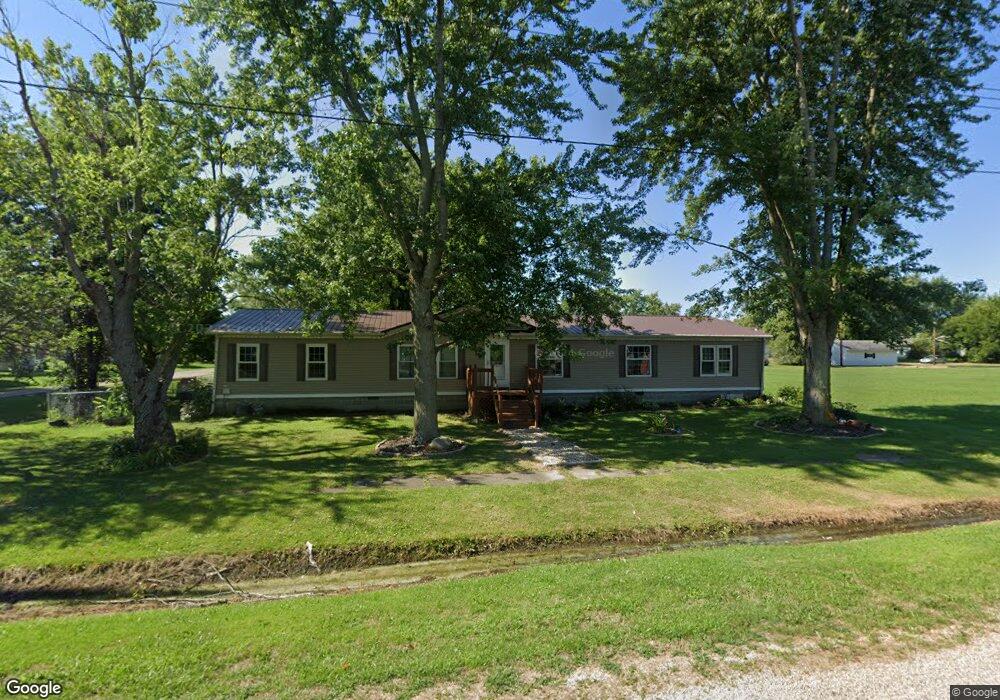 203 W Main St, Shumway, IL 62461 - photo 1