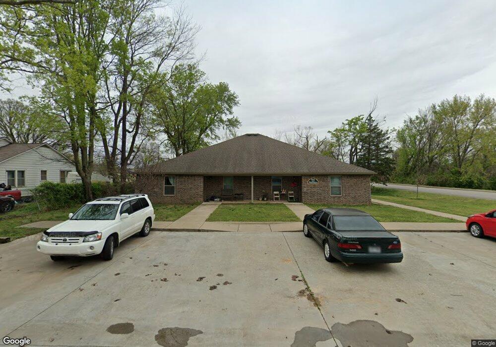 411 W Thurman St, Prairie Grove, AR 72753 - photo 1