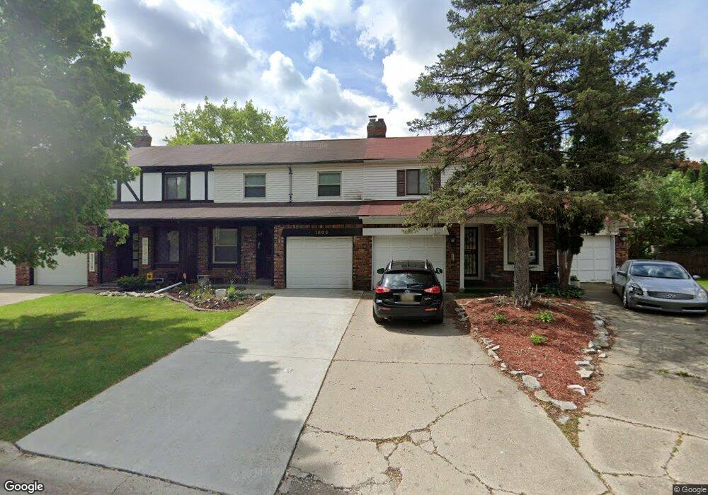 1809 Timberlane Dr, Flint, MI 48507 - photo 1