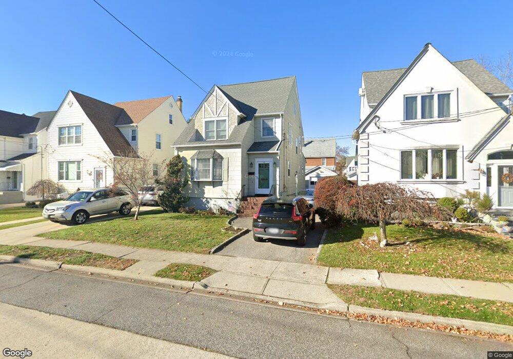 13 Liggett Rd, Valley Stream, NY 11581 - photo 1