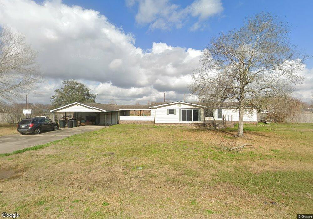 10111 S Country Dr, Alvin, TX 77511 - photo 1