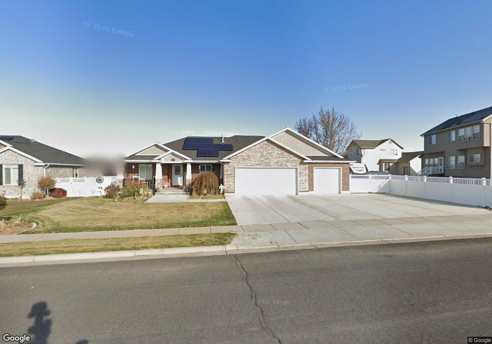 1326 W 1175 N, Clinton, UT 84015 - photo 1