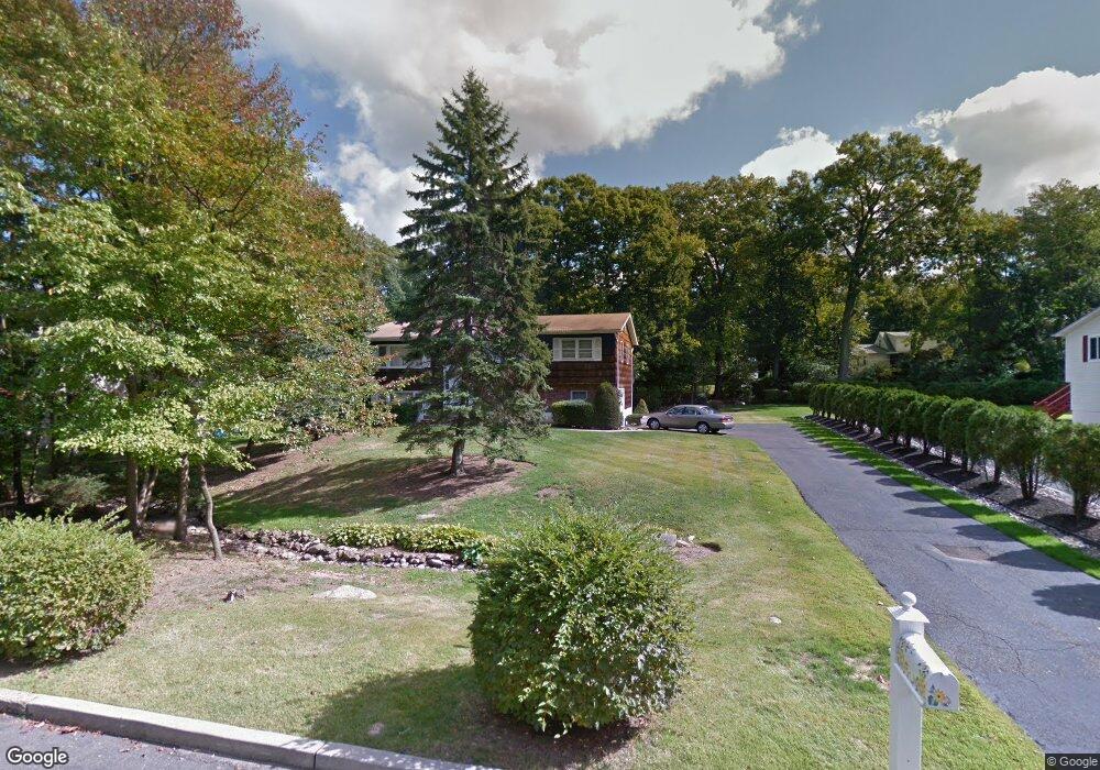 38 Robertson Dr, Pearl River, NY 10965 - photo 1