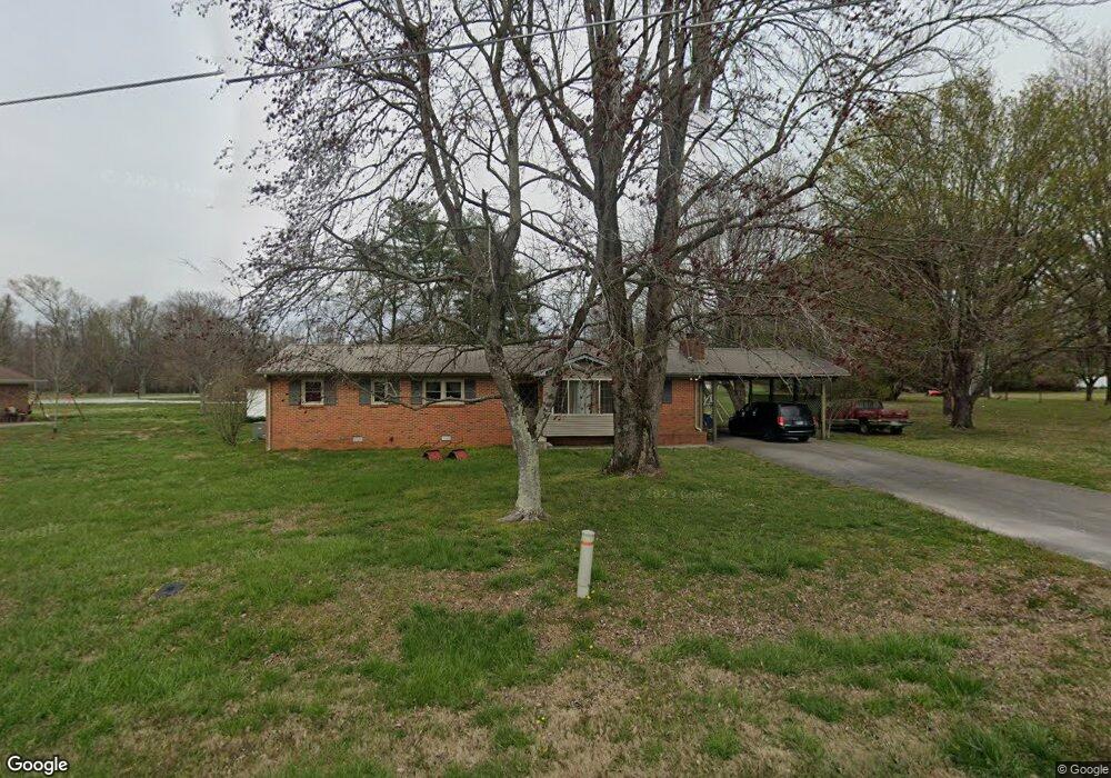 566 Redbud Cir, Manchester, TN 37355 - photo 1