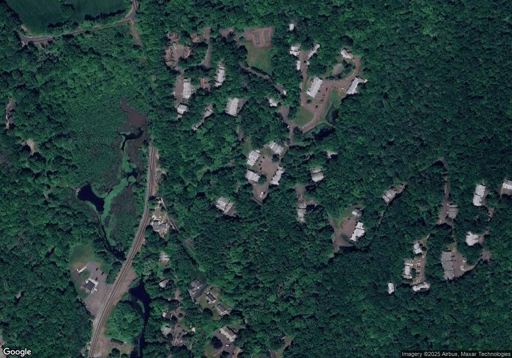 12 Wauwinet Ct, Guilford, CT 06437 - photo 1