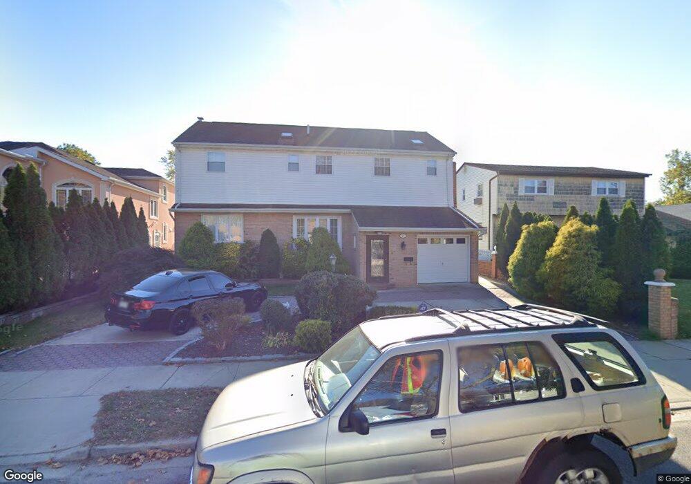 37 Forest Rd, Valley Stream, NY 11581 - photo 1