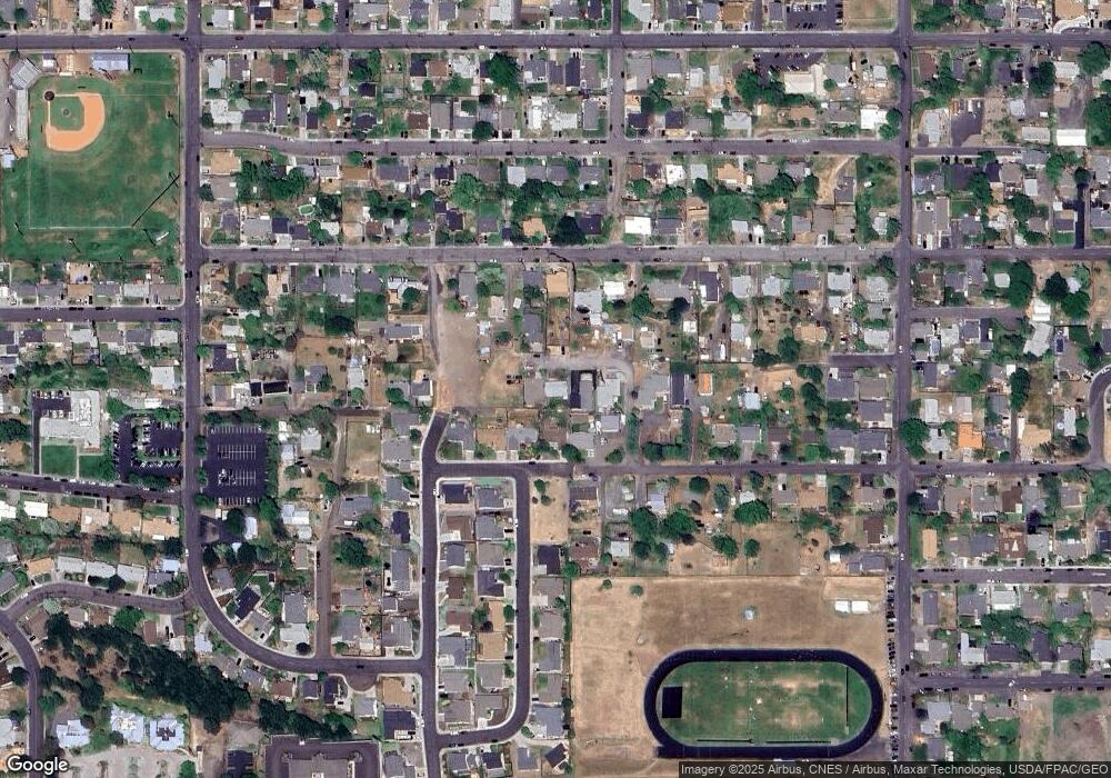 2118 E 15th St, the Dalles, OR 97058 - photo 1