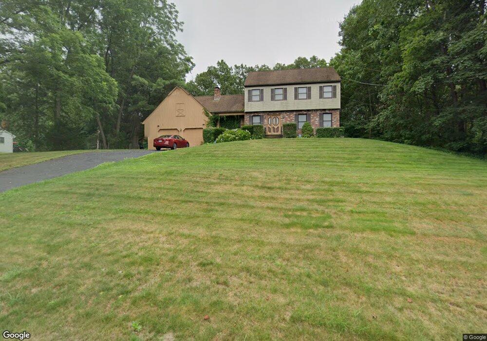 1202 Yale Ave, Wallingford, CT 06492 - photo 1