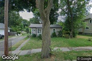1027 Dakin St, Lansing, MI 48912