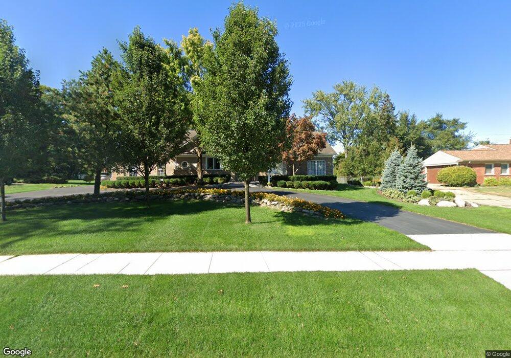 6256 Lahser Rd, Bloomfield Hills, MI 48301 - photo 1