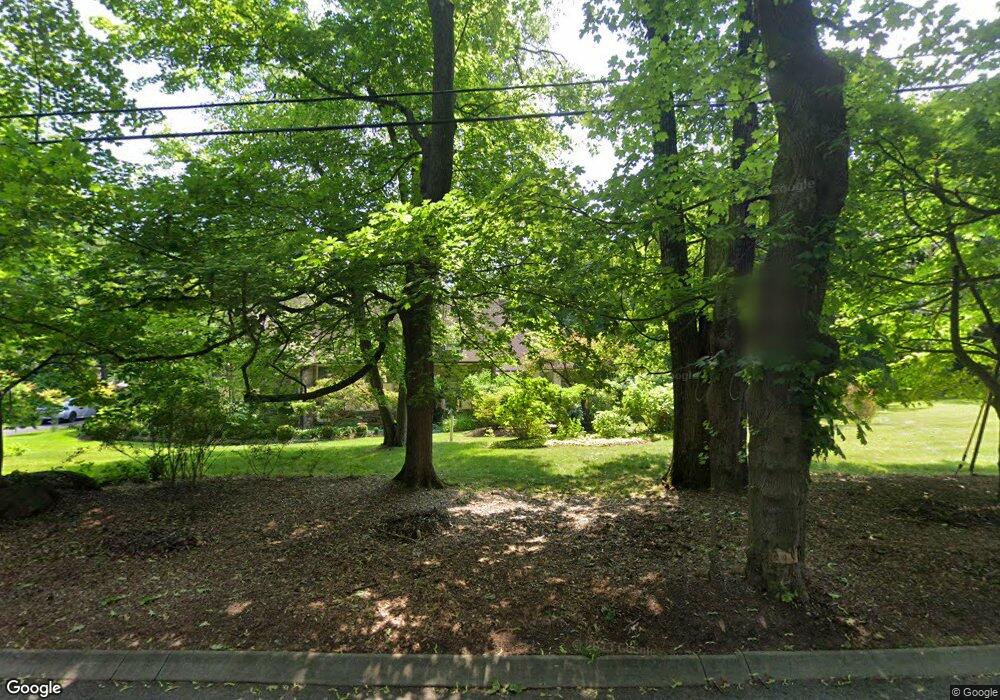 28 Evergreen Row, Armonk, NY 10504 - photo 1