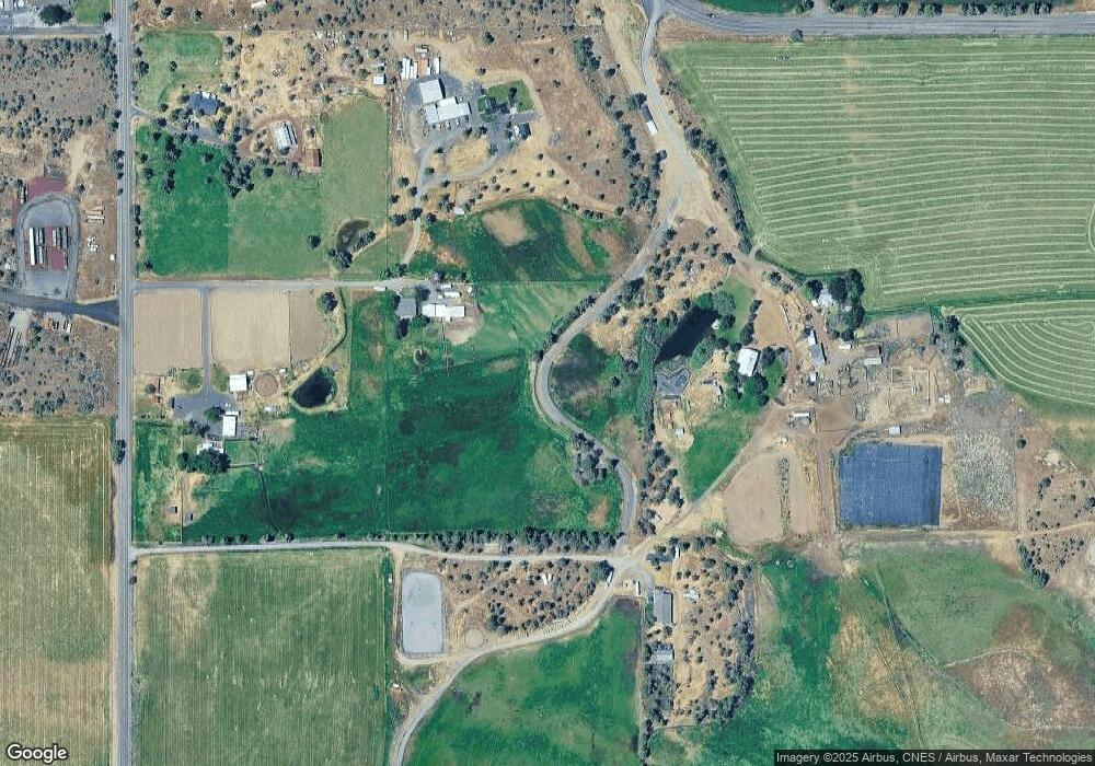 7798 NE 33rd St, Redmond, OR 97756 - photo 1