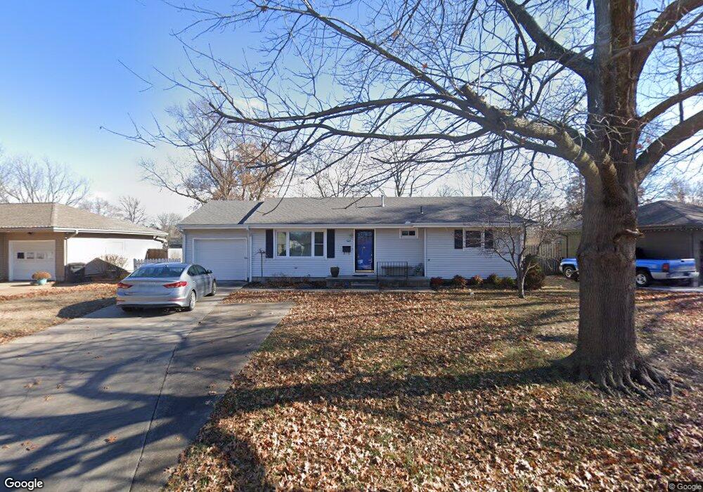 1022 S 29th St, Parsons, KS 67357 - photo 1