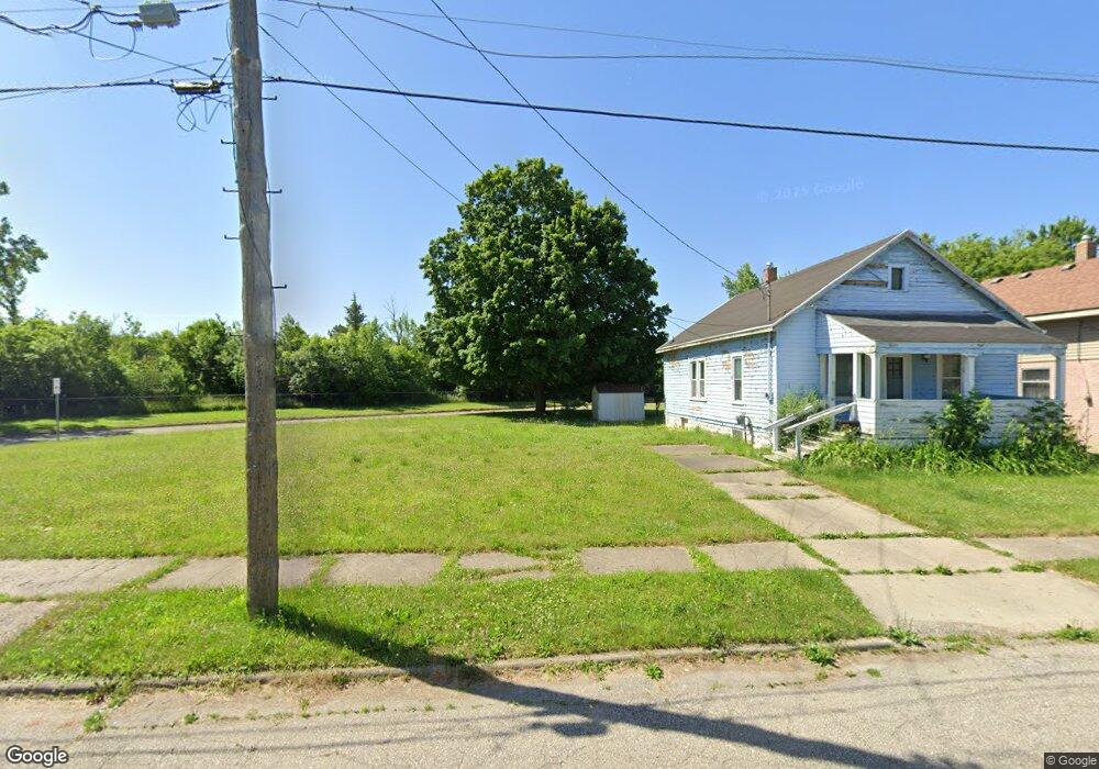123 W Eddington Ave, Flint, MI 48503 - photo 1