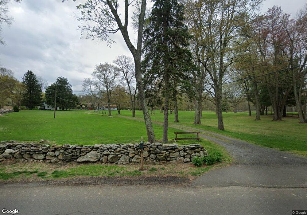 60 Locust Rd, Greenwich, CT 06831 - photo 1