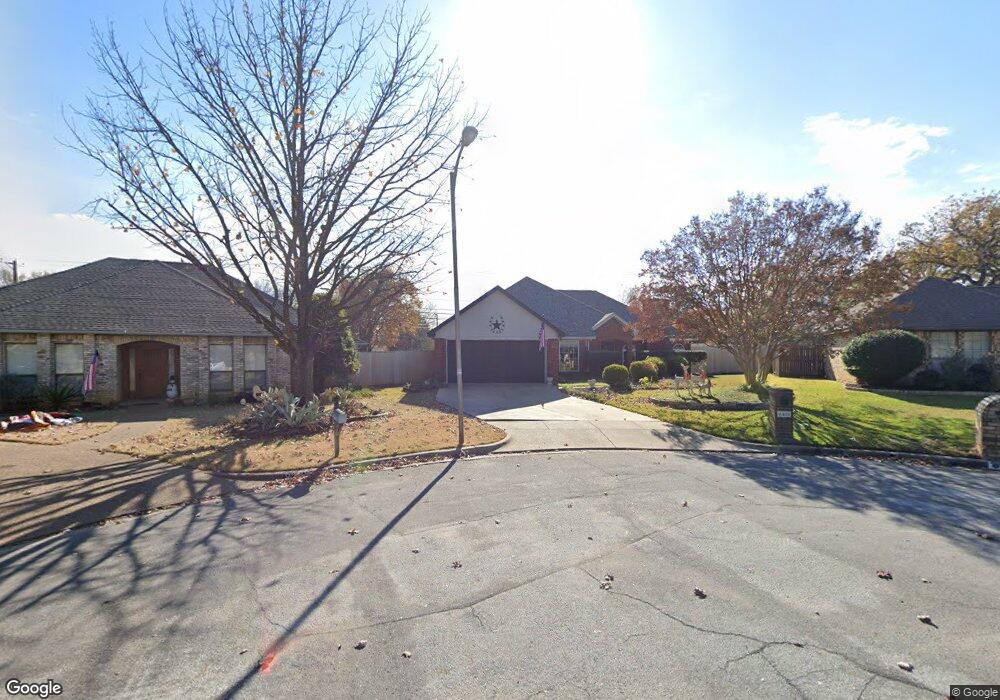 6401 Whitney Ct, North Richland Hills, TX 76182 - photo 1