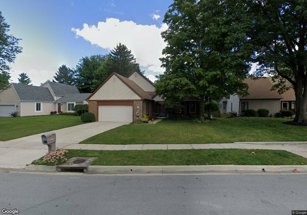 7534 Saunderlane Rd, Columbus, OH 43235 - photo 1