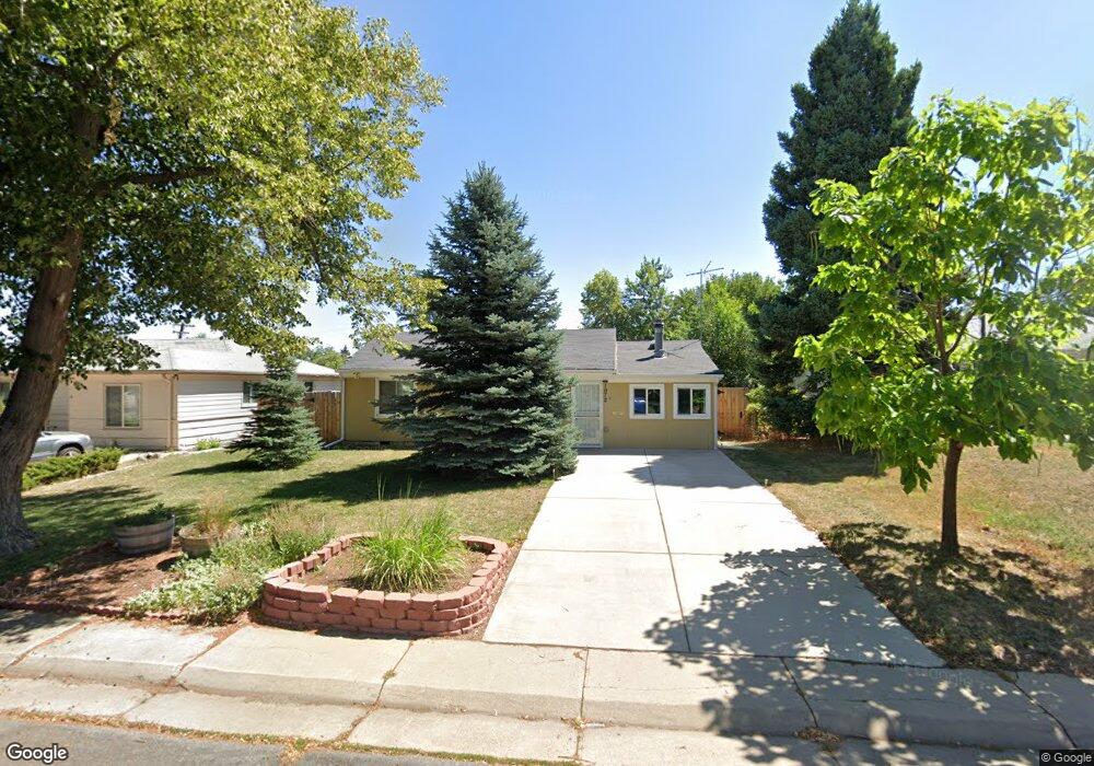 1072 Geneva St, Aurora, CO 80010 - photo 1