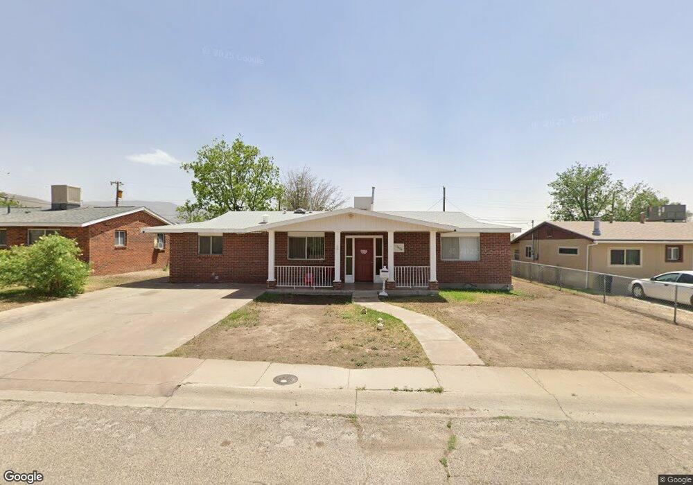 1404 E 16th St, Alamogordo, NM 88310 - photo 1