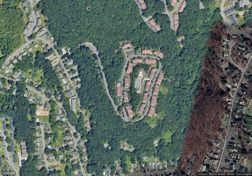 82 Kingswood Dr, Bethel, CT 06801 - photo 1