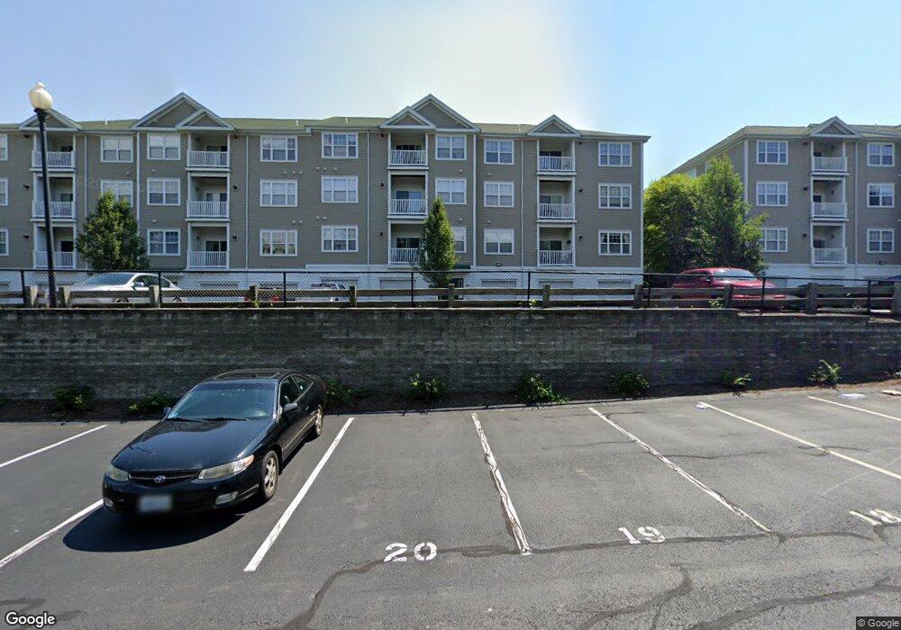 90 Mill St unit 203, Woonsocket, RI 02895 - photo 1