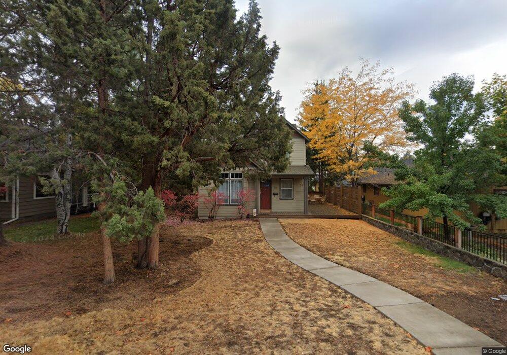 731 NE Kearney Ave, Bend, OR 97701 - photo 1