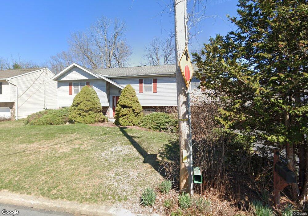 2365 Downing St, Reading, PA 19605 - photo 1