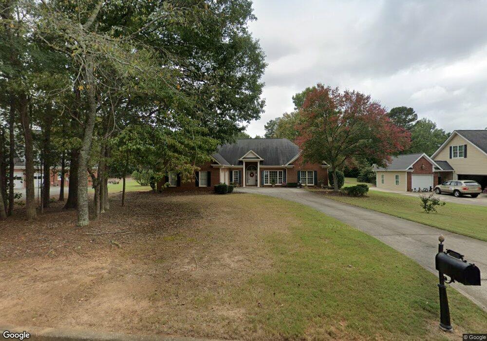 4970 Duncans Lake Dr, Buford, GA 30519 - photo 1