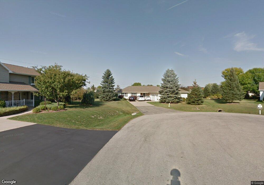 W3044 Pinecrest Ct, Appleton, WI 54915 - photo 1