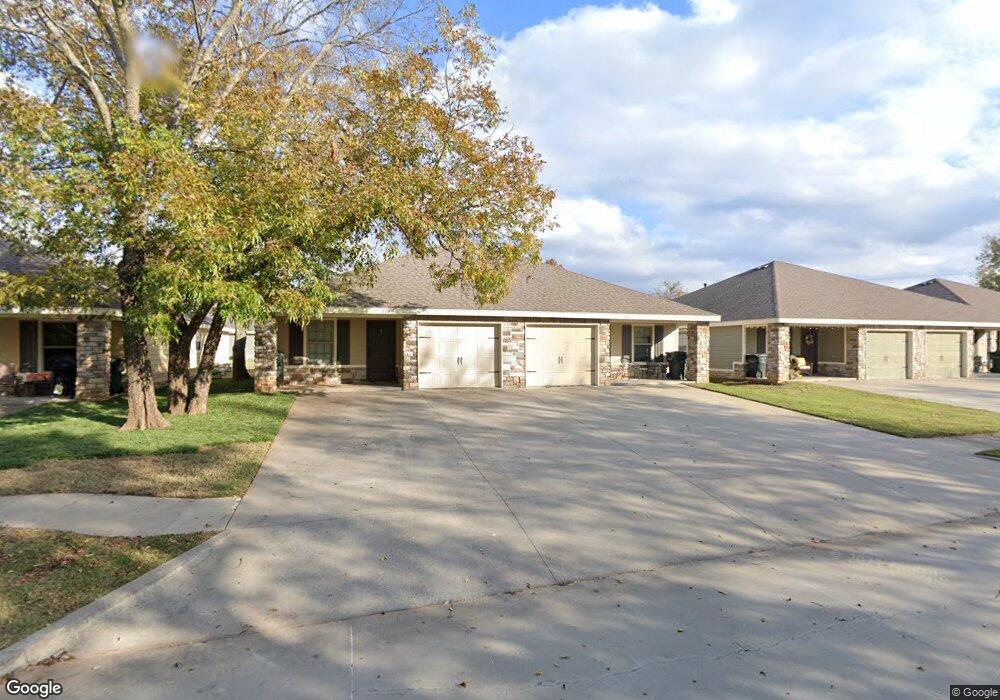 800 Park Crest Ct, Claremore, OK 74017 - photo 1