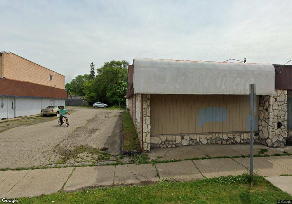 3517 Fenton Rd, Flint, MI 48507 - photo 1