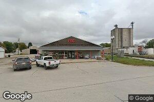 170 S Chestnut Ave, Earlham, IA 50072