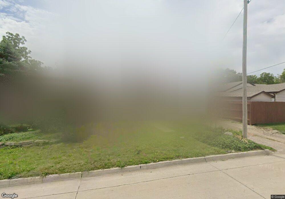 2805 Chicago Ave, Des Moines, IA 50317 - photo 1