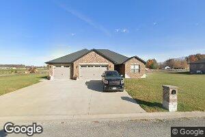 407 Zuroweste St, Bartelso, IL 62218
