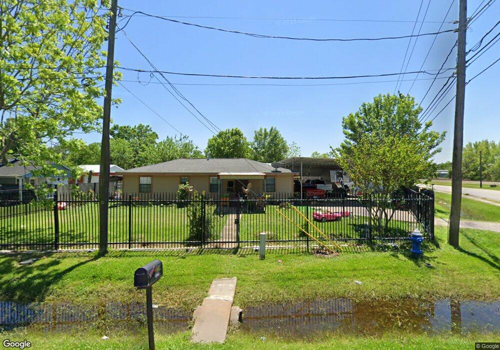 5602 Gaston St, Houston, TX 77016 - photo 1