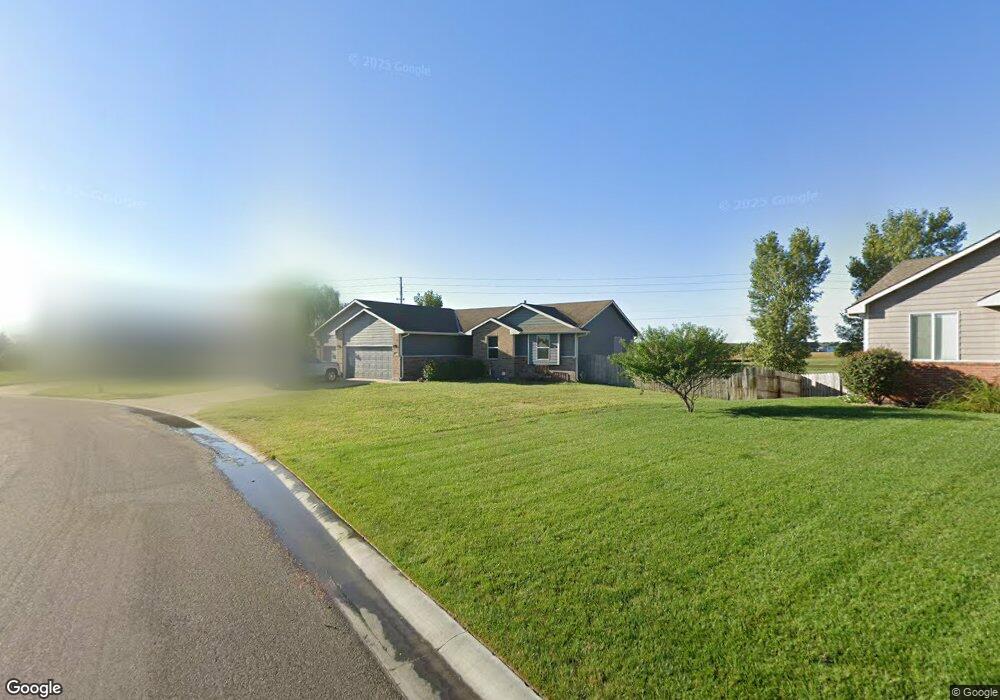 828 S Longbranch Cir, Maize, KS 67101 - photo 1