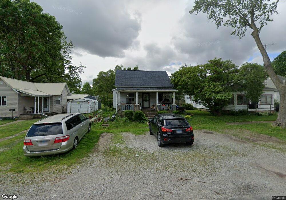 1013 Moultrie Ave, Mattoon, IL 61938 - photo 1