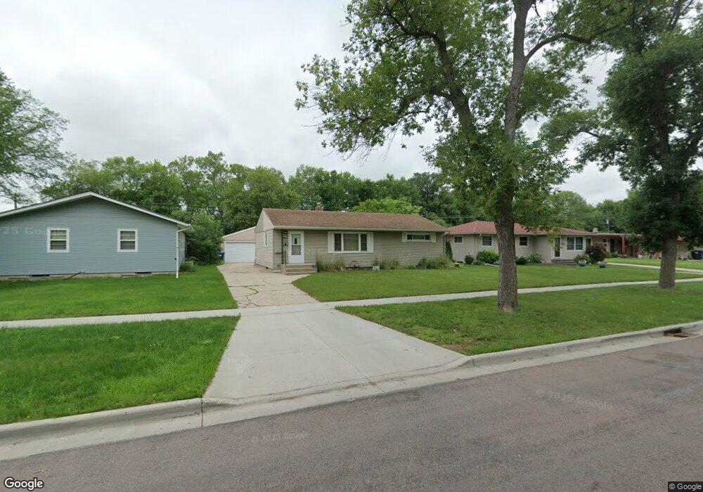 2506 10th St N, Fargo, ND 58102 - photo 1