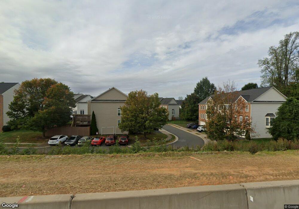 12759 Heron Ridge Dr, Fairfax, VA 22030 - photo 1