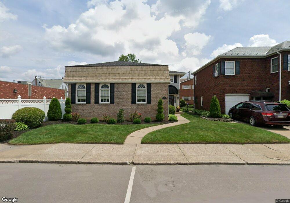 391 S Poplar St, Hazleton, PA 18201 - photo 1