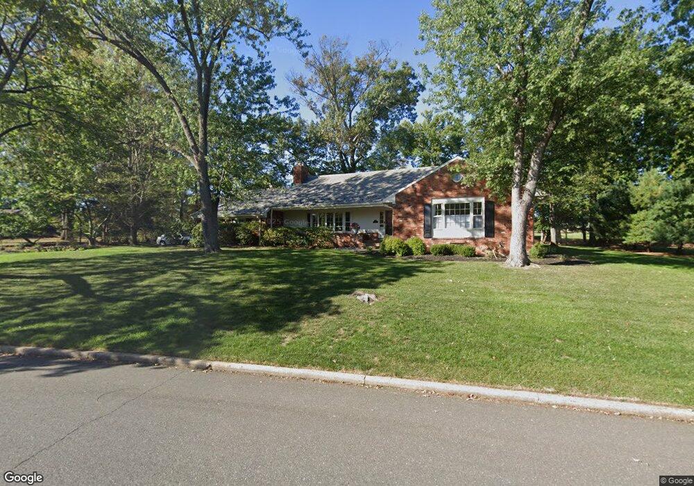 8 Wendover Rd, Edison, NJ 08820 - photo 1