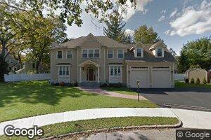47 Swallow Dr, Newton Lower Falls, MA 02462