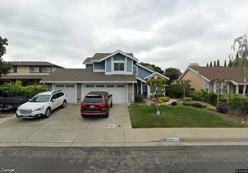 237 Torrey Pines Ct, Vallejo, CA 94591 - photo 1