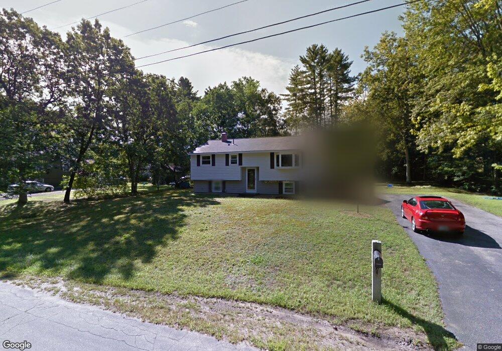 33 Burt St, MerriMacK, NH 03054 - photo 1