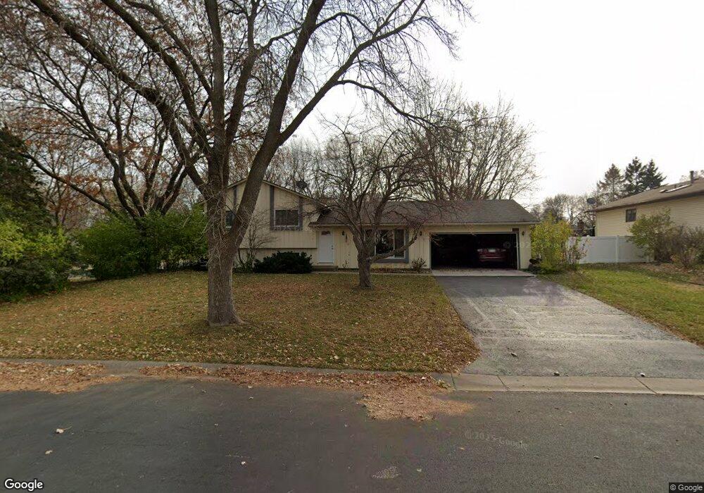 11651 99th Place N, Maple Grove, MN 55369 - photo 1