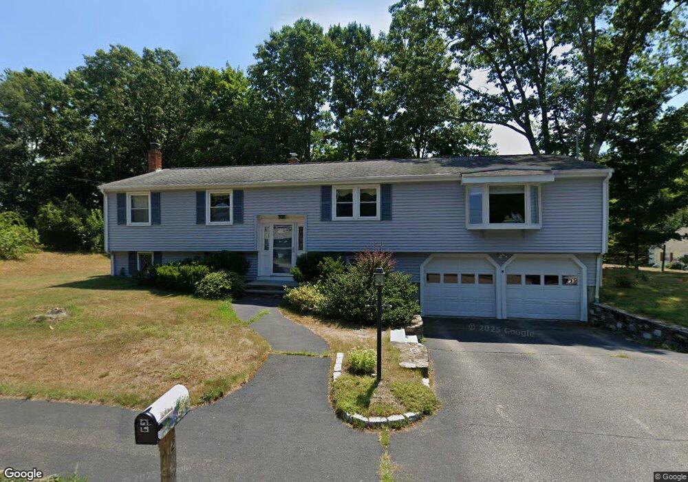 2 Robin Ln, Westborough, MA 01581 - photo 1